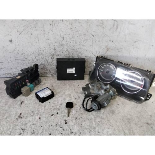 KIT CENTRALINA MOTORE DAIHATSU Cuore 1° Serie 112200-6803 EJ Benzina 989 (03>07) 3670078 KIT CENTRALINA MOTORE DAIHATSU Cuore 1° Serie 112200-6803 EJ Benzina 989 (03>07) 3670078