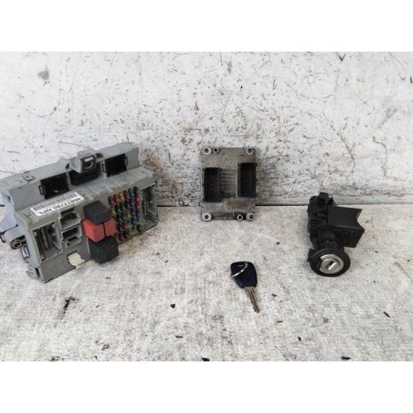 KIT CENTRALINA MOTORE FIAT Punto Berlina 3P 2° Serie 0 261 206 981 188A5000 Benzina 1200 (99>03) 3635435 KIT CENTRALINA MOTORE FIAT Punto Berlina 3P 2° Serie 0 261 206 981 188A5000 Benzina 1200 (99>03) 3635435