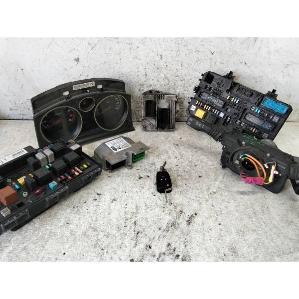 KIT CENTRALINA MOTORE OPEL Zafira B 28023587 Z 16 XE1, Z 16 XEP Benzina 1600 (05>08) 3636938