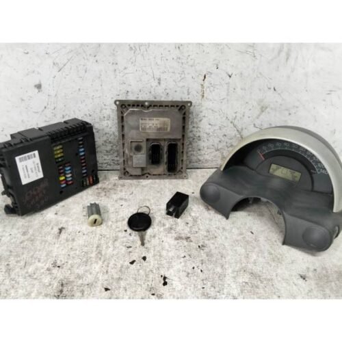 KIT CENTRALINA MOTORE SMART Fortwo Coupé (W450) 0 261 205 006 15 Benzina 700 (03>07) 3684918 KIT CENTRALINA MOTORE SMART Fortwo Coupé (W450) 0 261 205 006 15 Benzina 700 (03>07) 3684918