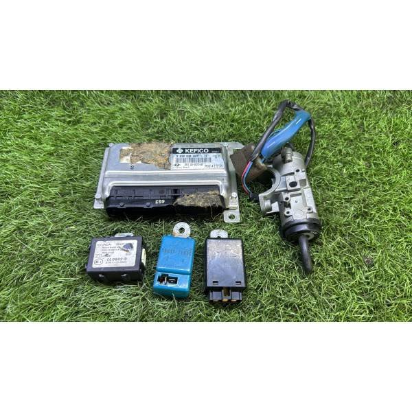 KIT CHIAVI CENTRALINA MOTORE HYUNDAI Atos 1° Serie 3911002240 Benzina 1.1 (98>03) 3671692