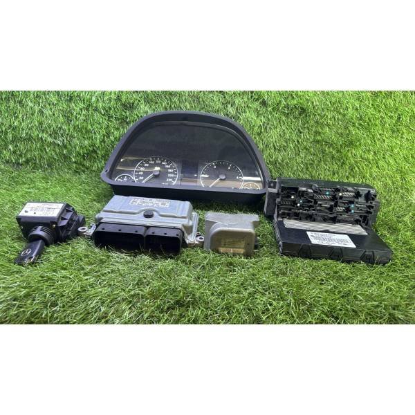 KIT CHIAVI CENTRALINA MOTORE MERCEDES Classe A W169 3° Serie 0281012255 Diesel 2.0 (04>08) 3671432 KIT CHIAVI CENTRALINA MOTORE MERCEDES Classe A W169 3° Serie 0281012255 Diesel 2.0 (04>08) 3671432