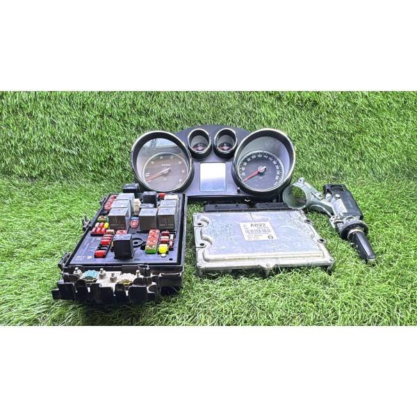 KIT CHIAVI CENTRALINA MOTORE OPEL Astra J 2° Serie ABV2 Diesel 1.7 (11>) 3672425 KIT CHIAVI CENTRALINA MOTORE OPEL Astra J 2° Serie ABV2 Diesel 1.7 (11>) 3672425
