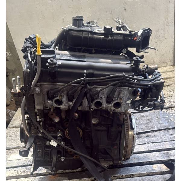 MOTORE SEMICOMPLETO HYUNDAI i10 1° Serie benzina 1100 (07>11) 3647442 MOTORE SEMICOMPLETO HYUNDAI i10 1° Serie benzina 1100 (07>11) 3647442