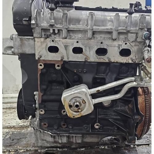 MOTORE SEMICOMPLETO VOLKSWAGEN Golf 4 Berlina AZD benzina 1600 (97>03) 3649820 MOTORE SEMICOMPLETO VOLKSWAGEN Golf 4 Berlina AZD benzina 1600 (97>03) 3649820