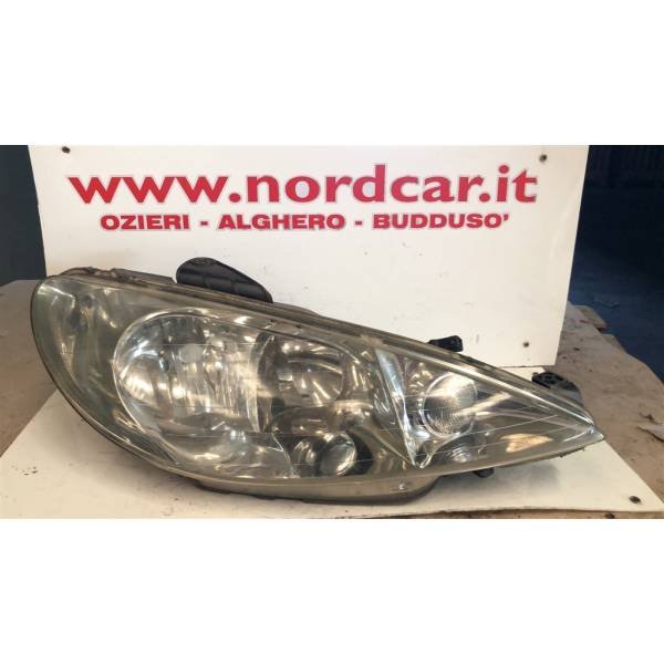 PROIETTORE CARRELLO FARI PEUGEOT 206 2° Serie 6205S7 DV4TD (03>09) 3684763 PROIETTORE CARRELLO FARI PEUGEOT 206 2° Serie 6205S7 DV4TD (03>09) 3684763