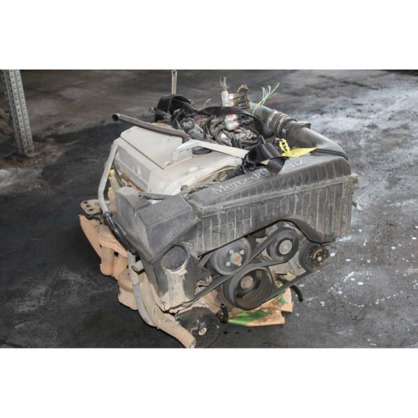 Motore 111951 142000 km Mercedes Classe C W203 2000-2007 2.0 benzina (62923)