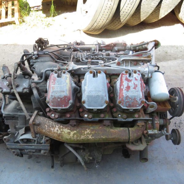 Motore 8260.02 per autobus Fiat 370 Iveco 370.25 diesel 6 cilindri usato (65228) Motore 8260.02 per autobus Fiat 370 Iveco 370.25 diesel 6 cilindri usato (65228)