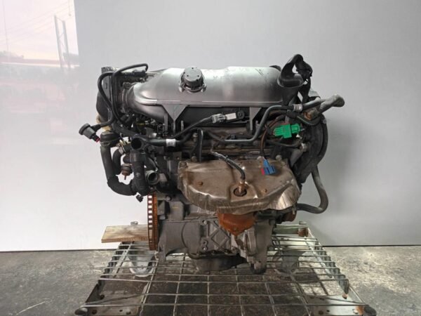 Motore CITROEN C5 BERLINA 3.0 V6 usato Motore CITROEN C5 BERLINA 3.0 V6 usato