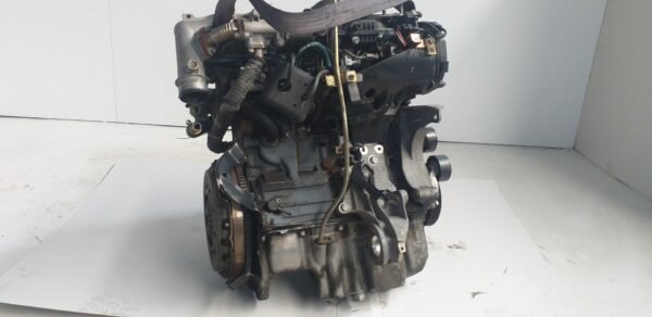 Motore FIAT PUNTO BERLINA (188) 1.9 D usato