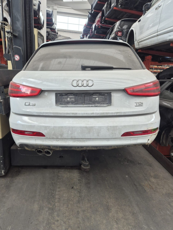 Ricambi Usati Audi Q3 2012-2018 in Magazzino per VIN VSSZZZ8U0ER101533